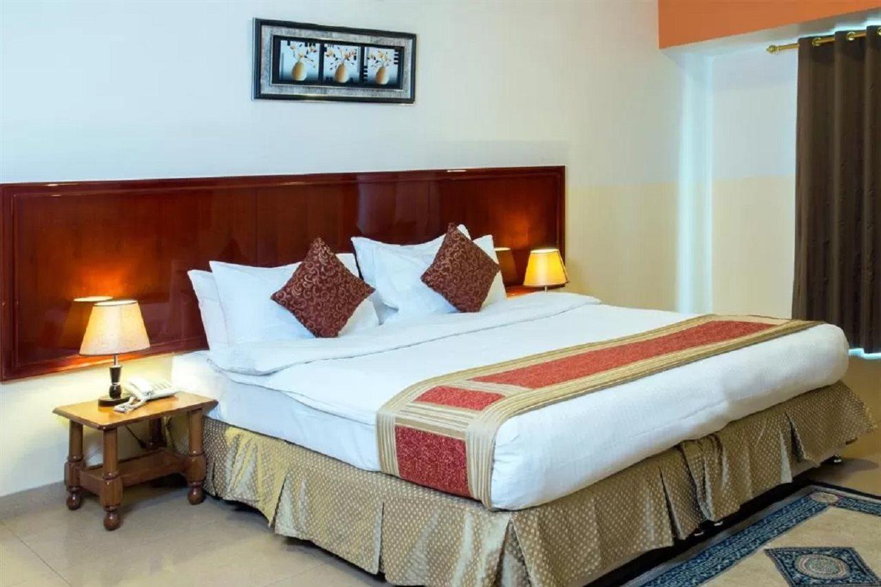 Safeer Plaza Hotel Маскат Екстериор снимка