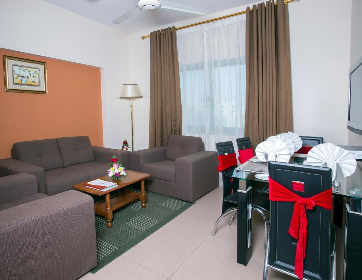 Safeer Plaza Hotel Маскат Екстериор снимка