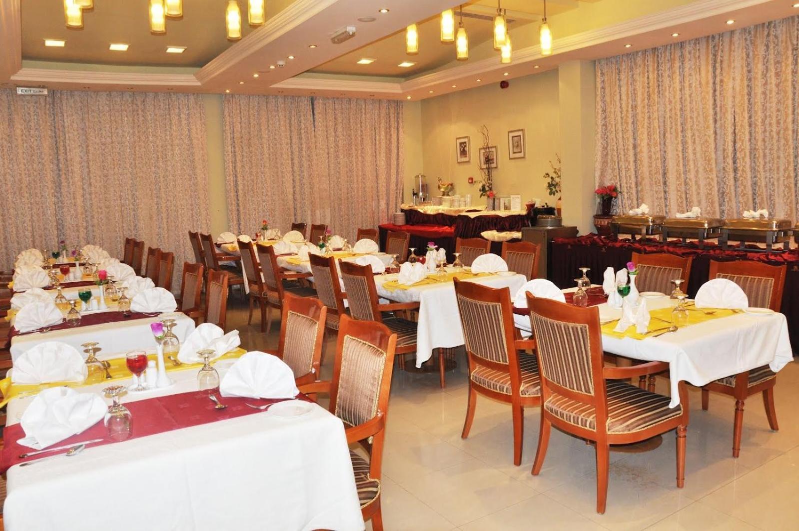 Safeer Plaza Hotel Маскат Екстериор снимка