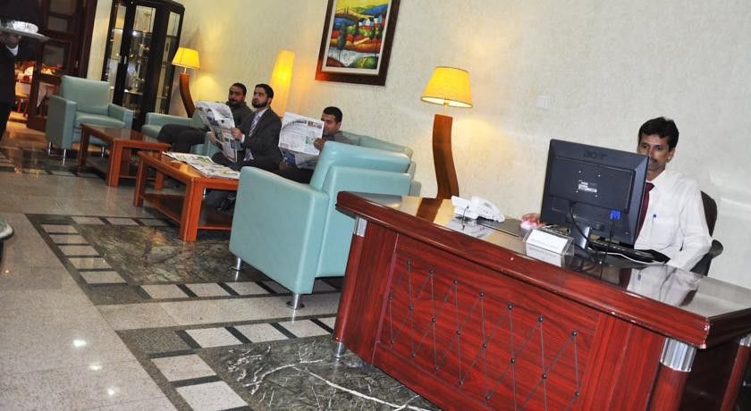 Safeer Plaza Hotel Маскат Екстериор снимка