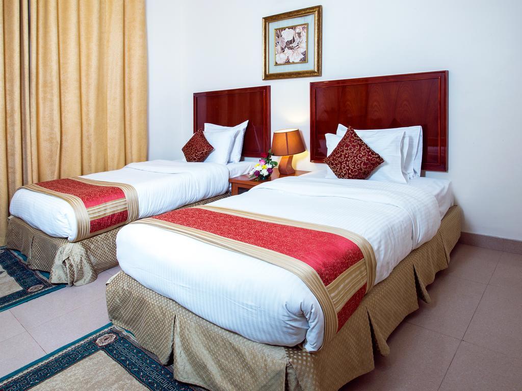 Safeer Plaza Hotel Маскат Екстериор снимка